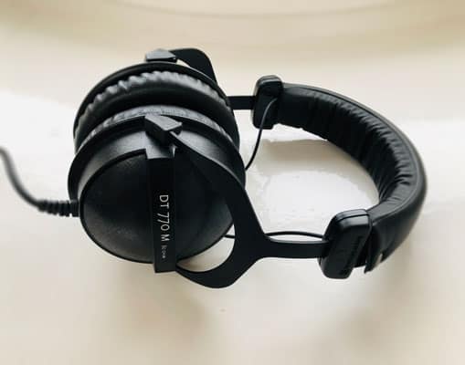 Beyerdynamic DT 770 M, headphones for recording vocals